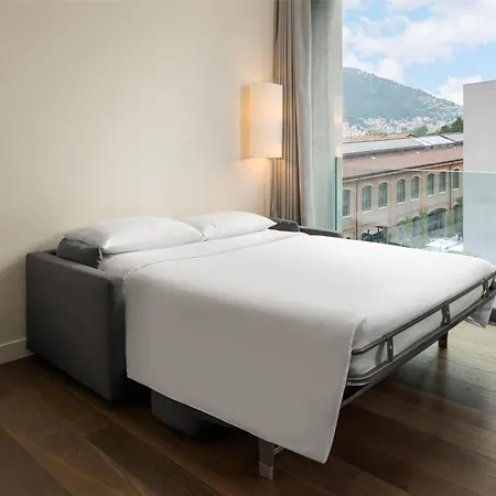 Hilton Lake Como Exterior photo