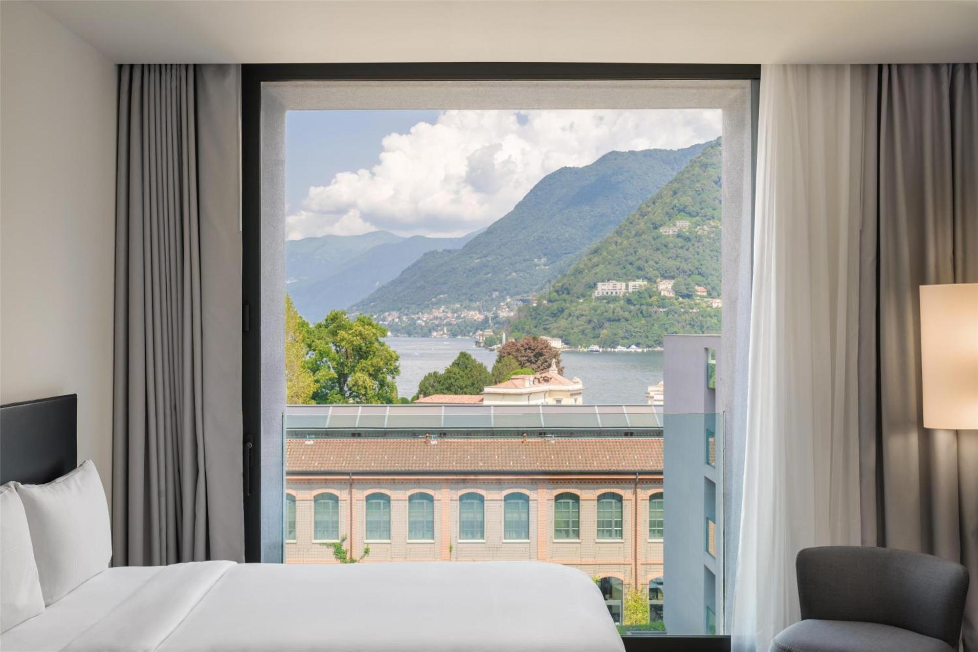 Hilton Hotel 4*