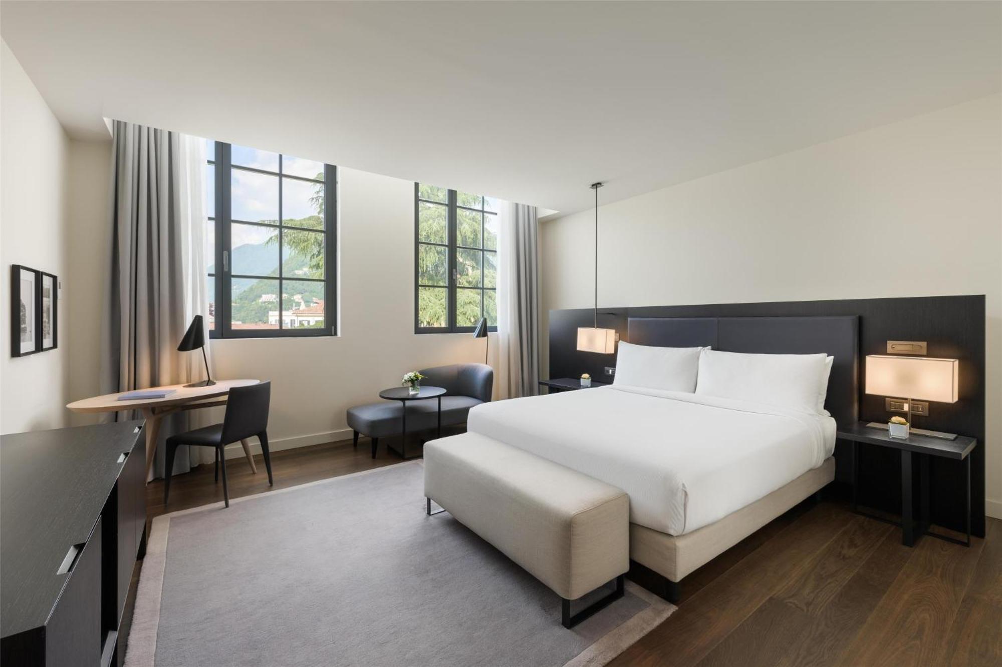 Hotel Hilton Como